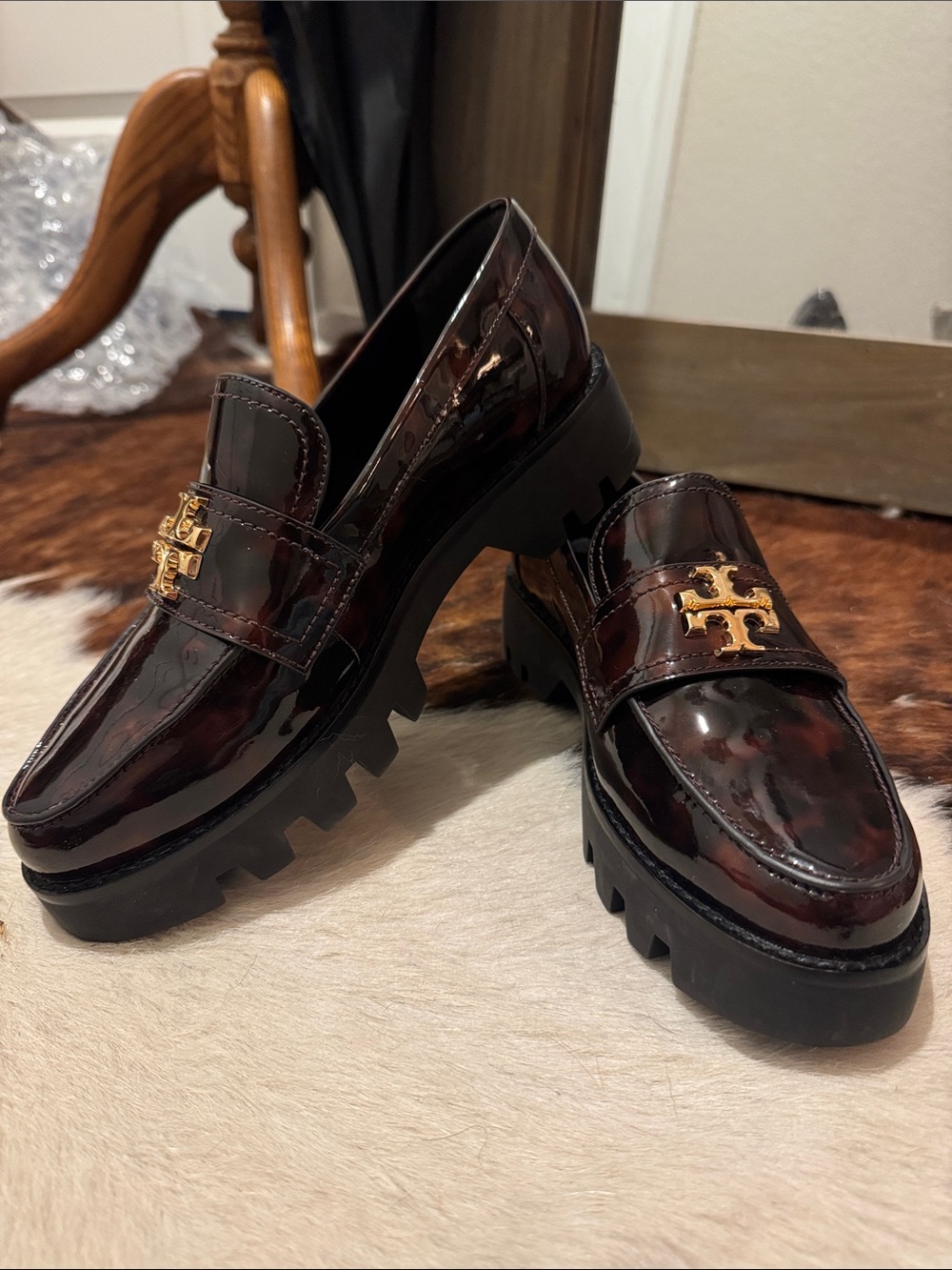 Tory Burch Women’s Tortoiseshell Brown Patent Loafers - all leather interior